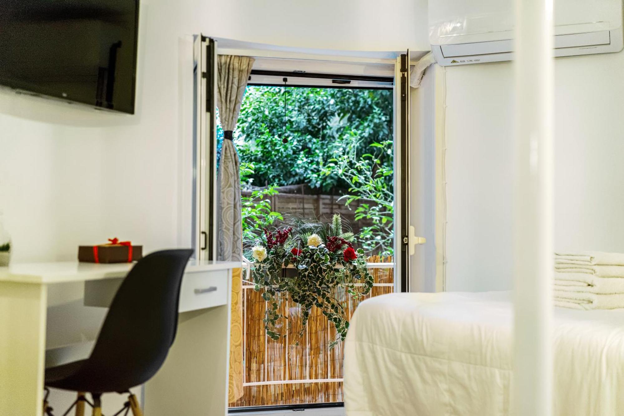 Acropolis Elegant Maisonette By Lodgespot Atenas Exterior foto
